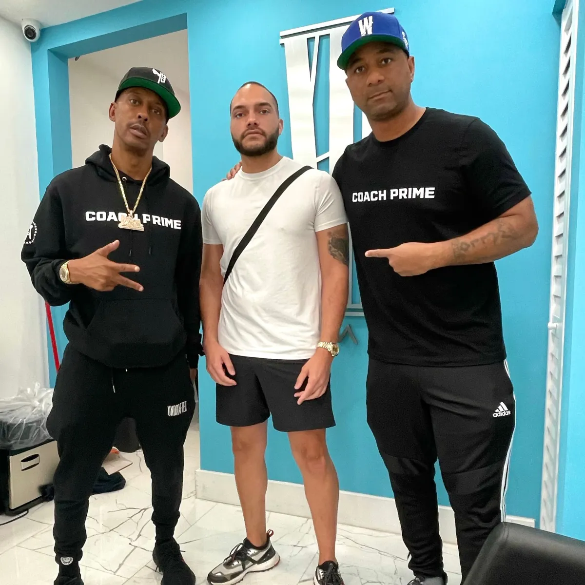 xii_am_barbershop logo