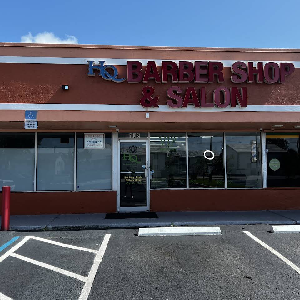 pazazz_hair_studio logo